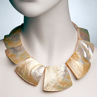 A MOTHER OF PEARL CHOKER
