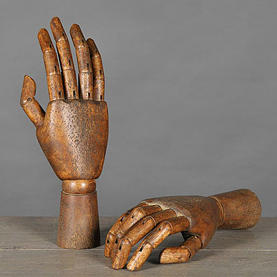 PAIR ARTICULATED WOOD HANDS