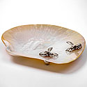 MOTHER OF PEARL BEE PLATE